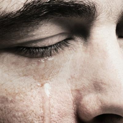 Studiile arata ca oamenii care plang la filme sunt cei mai puternici emotional