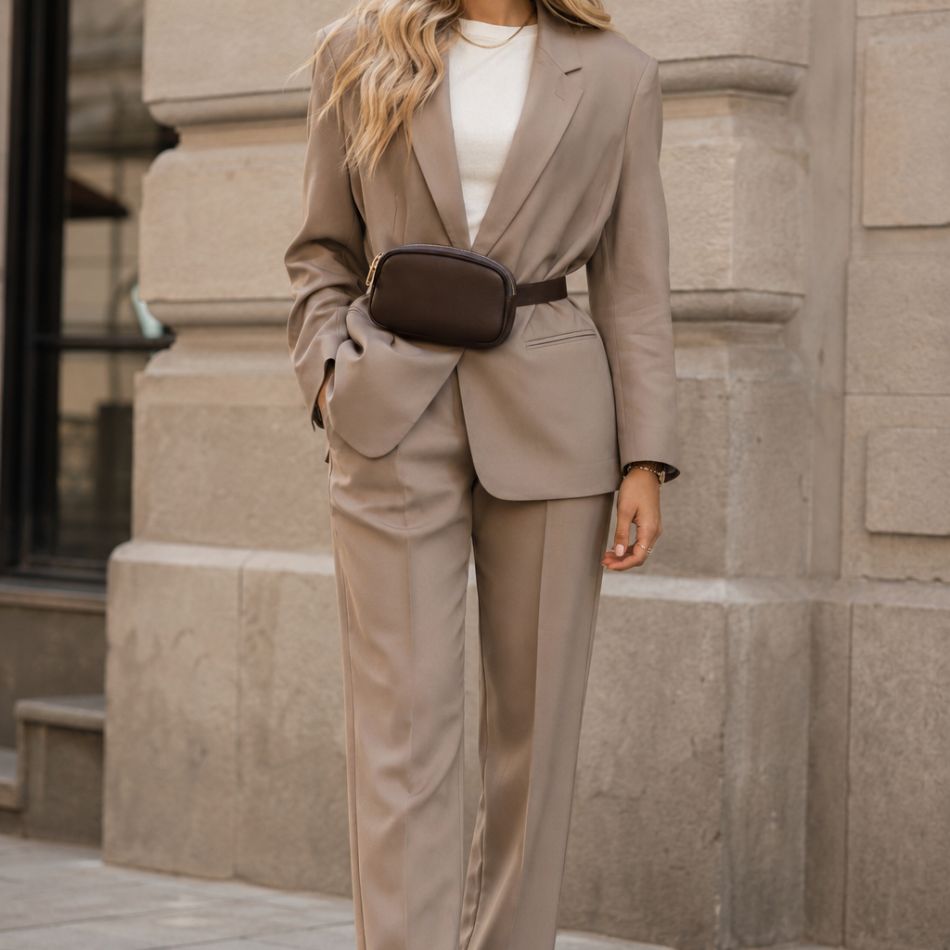 Cum să porți borseta în 5 ținute ultrafashioniste: idei moderne, îndrăznețe și ușor de asortat