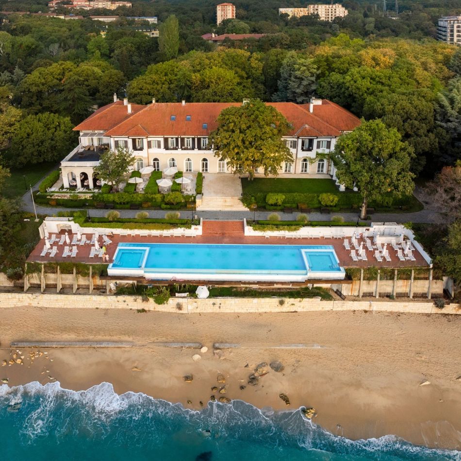 Cea mai bună idee pentru vacanța de vară pe malul Mării Negre. De la experiențe ultra-luxury la concedii accesibile în familie
