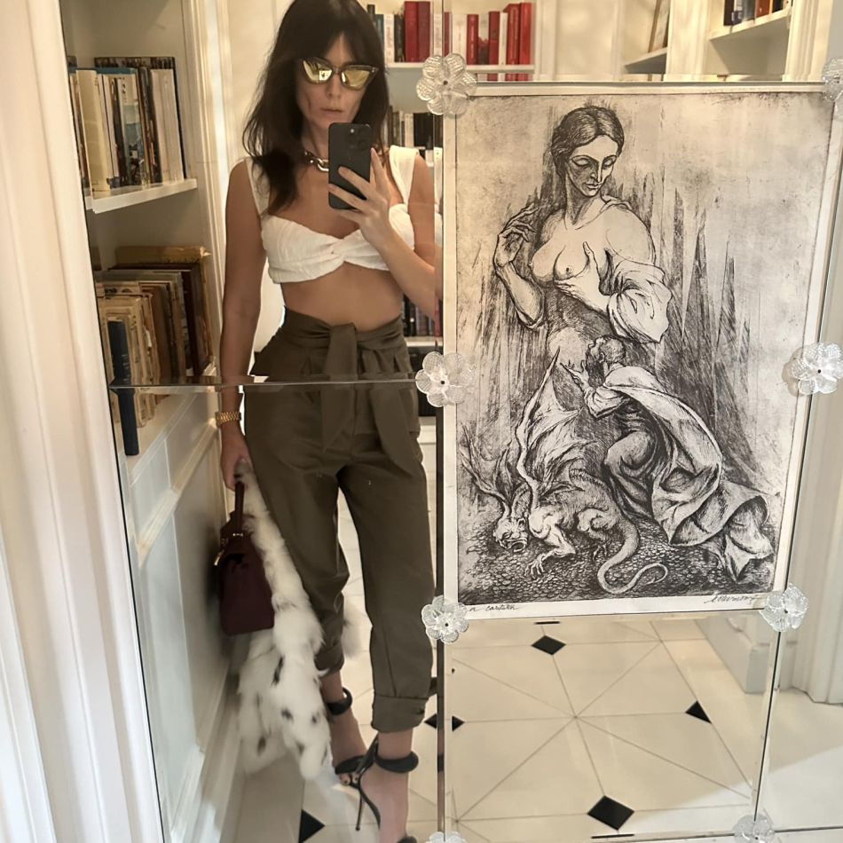 Dana Budeanu, apariție de senzație lângă piscină! Cum s-a lăsat fotografiată vedeta, la 45 de ani? 