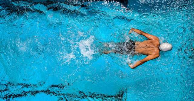 David Popovici scrie istorie: Calificare în prima finală la Campionatele Europene de Înot în bazin scurt