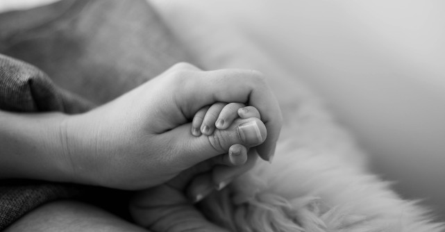 Poezii pentru mama de 8 martie - Cele mai frumoase versuri pentru cea mai iubită ființă