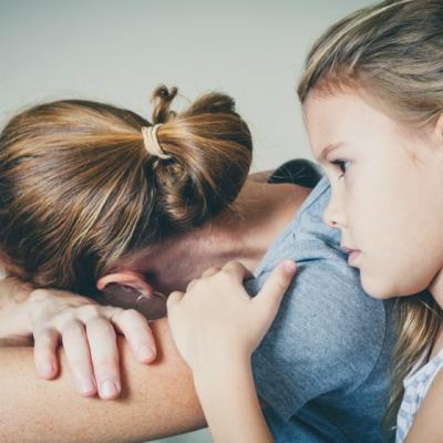 Da, esti mama si este normal sa fii obosita...