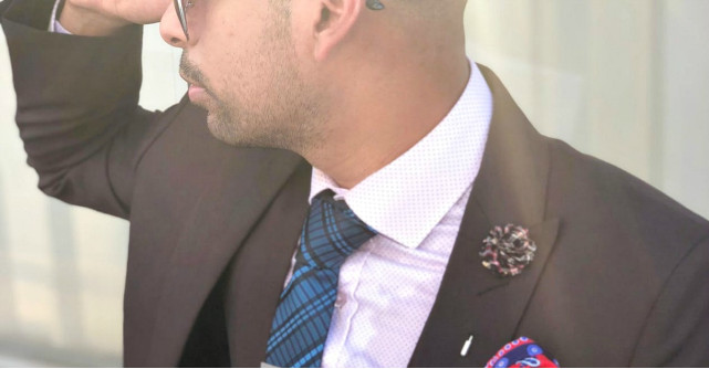 Cum să te îmbraci la un botez - reguli pentru bărbații cu stil 