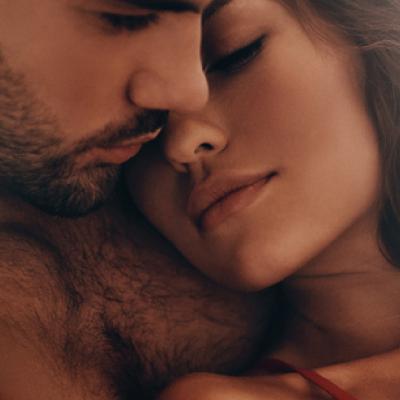 6 Semne că ești într-o relație cu un bărbat matur, care știe să iubească cu adevărat