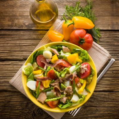 Jamie Oliver: Salata fantastica de cartofi noi si hrean, cu ierburi aromate si bresaola