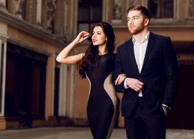 4 reguli de stil pentru a fi cea mai elegantă invitată la nunțile acestui sezon