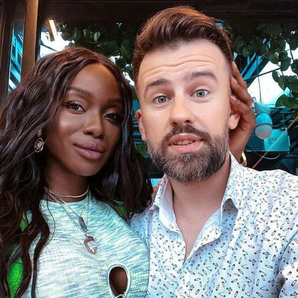 La mulți ani, Naomi! Iubita lui Florin Ristei a împlinit 29 de ani. Artistul i-a făcut o urare specială