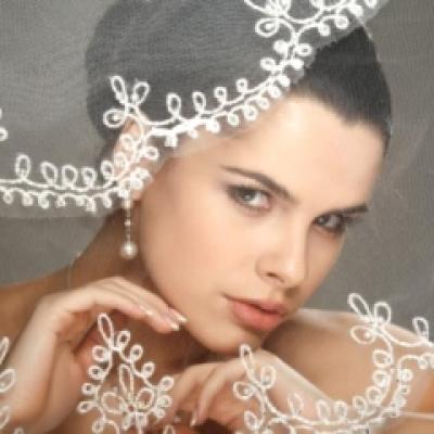 Rochia printesei Kate, o creatie somptuasa marca Alexander McQueen