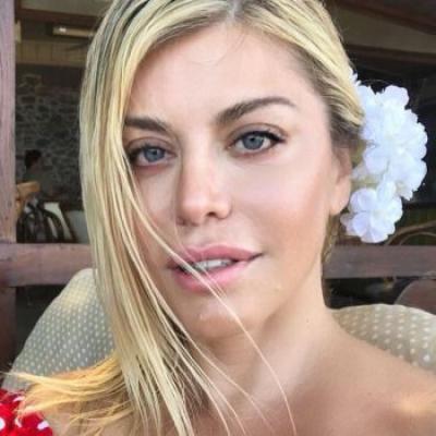 Dana Budeanu, atac dur asupra Loredanei! Diva este luată la rost pentru pozele indecente 