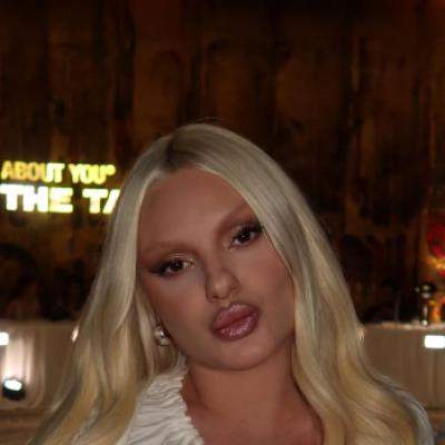 Alexandra Stan, prima fotografie cu micuța Eva! Gestul emoționant prin care și-a surprins iubitul, la doar o zi după naștere