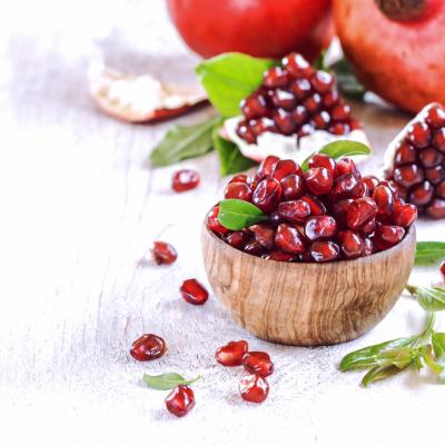 Cosmeticele organice si extractul de rodie - reteta frumusetii in acest sezon