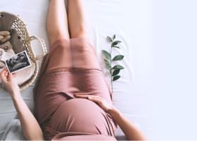 Săptămâna a 12-a de sarcină: cum crește bebelușul și care sunt simptomele mamei