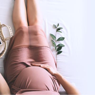 Săptămâna a 12-a de sarcină: cum crește bebelușul și care sunt simptomele mamei 