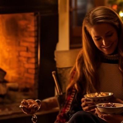 Românii sunt mai cumpătați în așteptarea sărbătorilor de iarnă