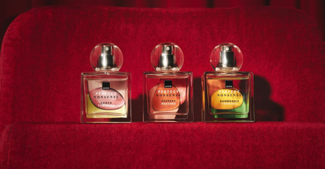 Avon lansează colecția „Perfect Nonsense”, trei parfumuri care celebrează frumusețea contrastelor 
