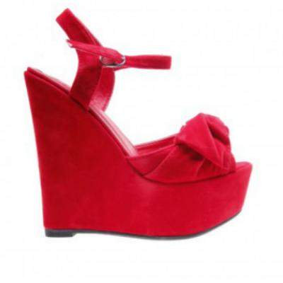 20 de modele de sandale sub 140 lei