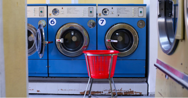 Da, și mașina de spălat trebuie spălată