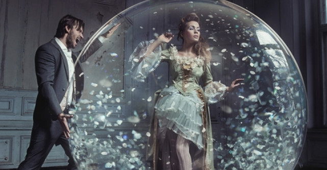 Frumoasa, devreme acasa si (prea) desteapta