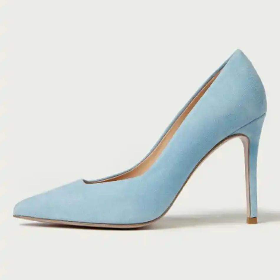 Culorile care nu trebuie să-ți lipsească din garderobă în 2024