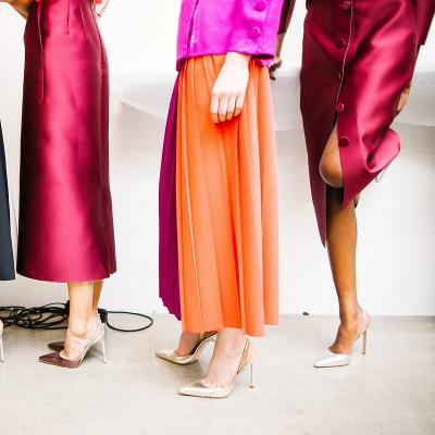 Topul greselilor care pot afecta mersul. Purtarea tocurilor se numara printre acestea