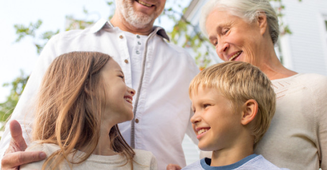 Ultima scrisoare a unui bunic catre nepotii sai: 18 sfaturi de viata extraordinare