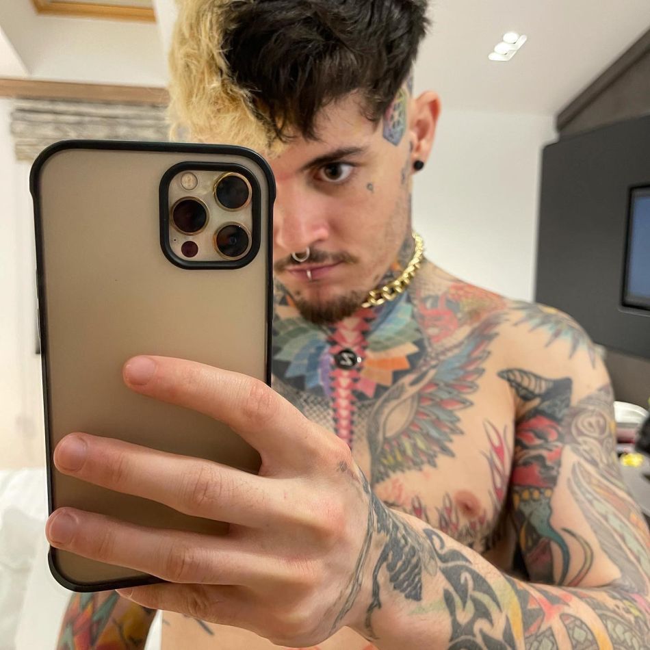 Motivul pentru care Zanni nu mai vorbește cu Alex Velea: Eu fiind mic și prost, chiar am crezut...