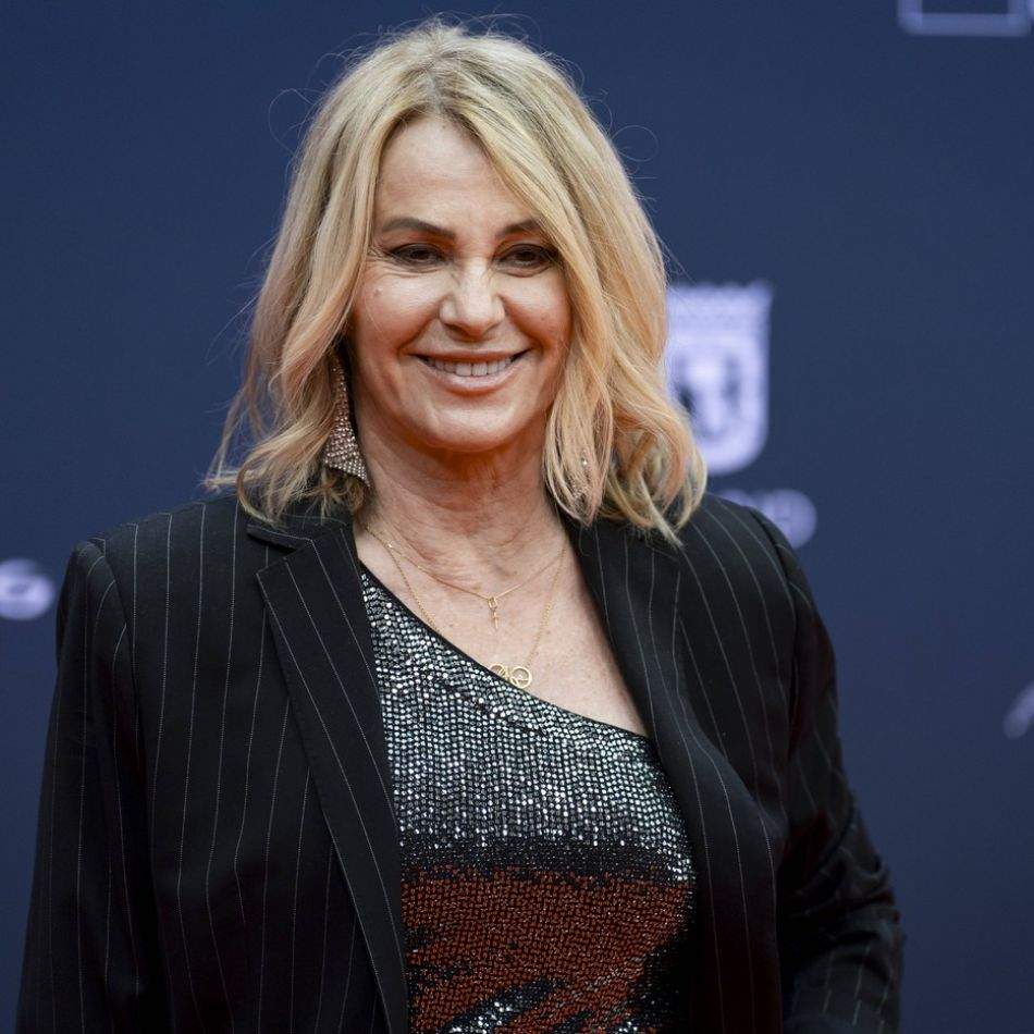 Nadia Comăneci, omagiată la 50 de ani de la 10-le perfect! BNR lansează monedă aniversară dedicată Zeiței de la Montreal