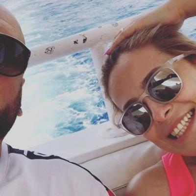 După divorțul de CRBL, Elena și-a luat fiica și s-au mutat din România. Ce spune artistul despre primul Crăciun fără fiica sa