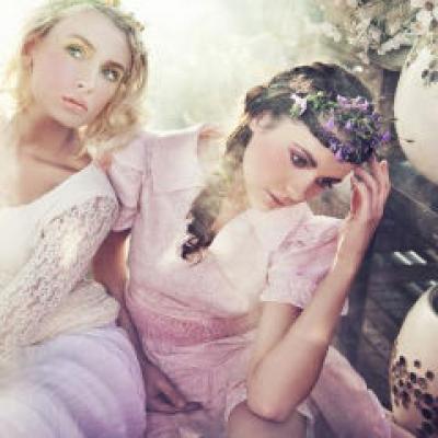 10 Coafuri revisante pentru miresele cu parul scurt 