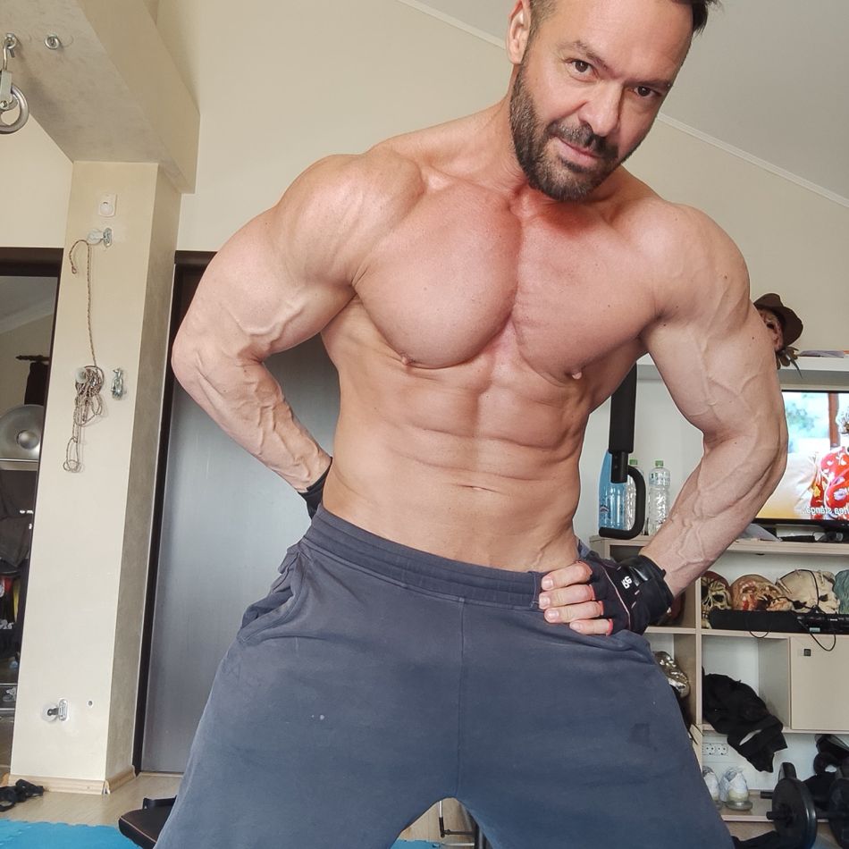  Cornel Păsat dezvăluie detalii picante din relația cu Oana Roman: Cheltuia mult pe haine, vacanțe și restaurante...