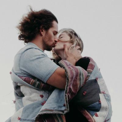 5 Lucruri pe care să le faci pentru o relație de cuplu fericită și autentică