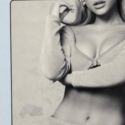 Ariana Grande lansează videoclipul piesei Positions