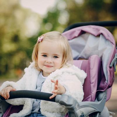 Cărucioare pentru copii: modele 3 în 1 pentru plimbările bebelușilor