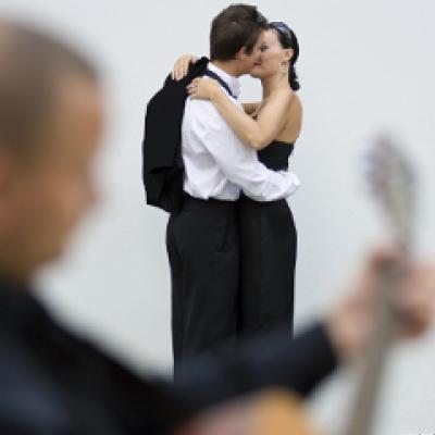 Top 10 melodii de dragoste cu nume de femei