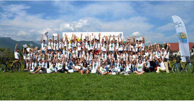 Povești adevărate din Tabăra Meseriașilor despre cum ar trebui să fie (și nu sunt) școala și adolescența