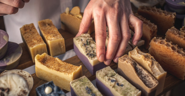 Cum se face săpunul de casă: rețete, pași și trucuri pentru un săpun natural perfect