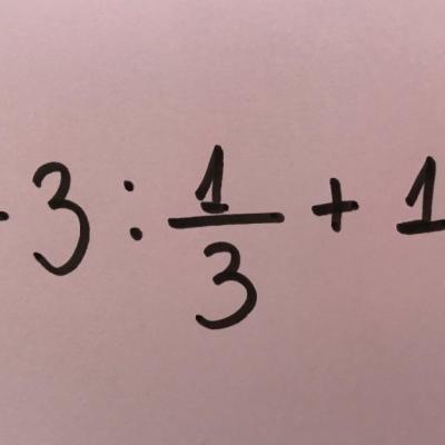 Iei premiu cu coroniță dacă știi răspunsul la această ecuație de matematică