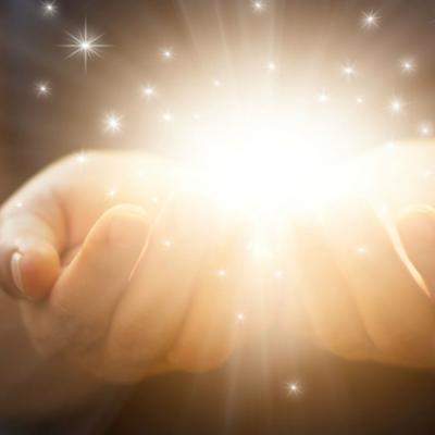 Mantrele anului 2020. Rostește-le lunar pentru a atrage abundența și prosperitatea în viața ta