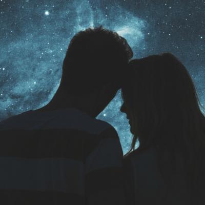 Cele 4 zodii norocoase în iubire în luna octombrie. Te afli printre ele?