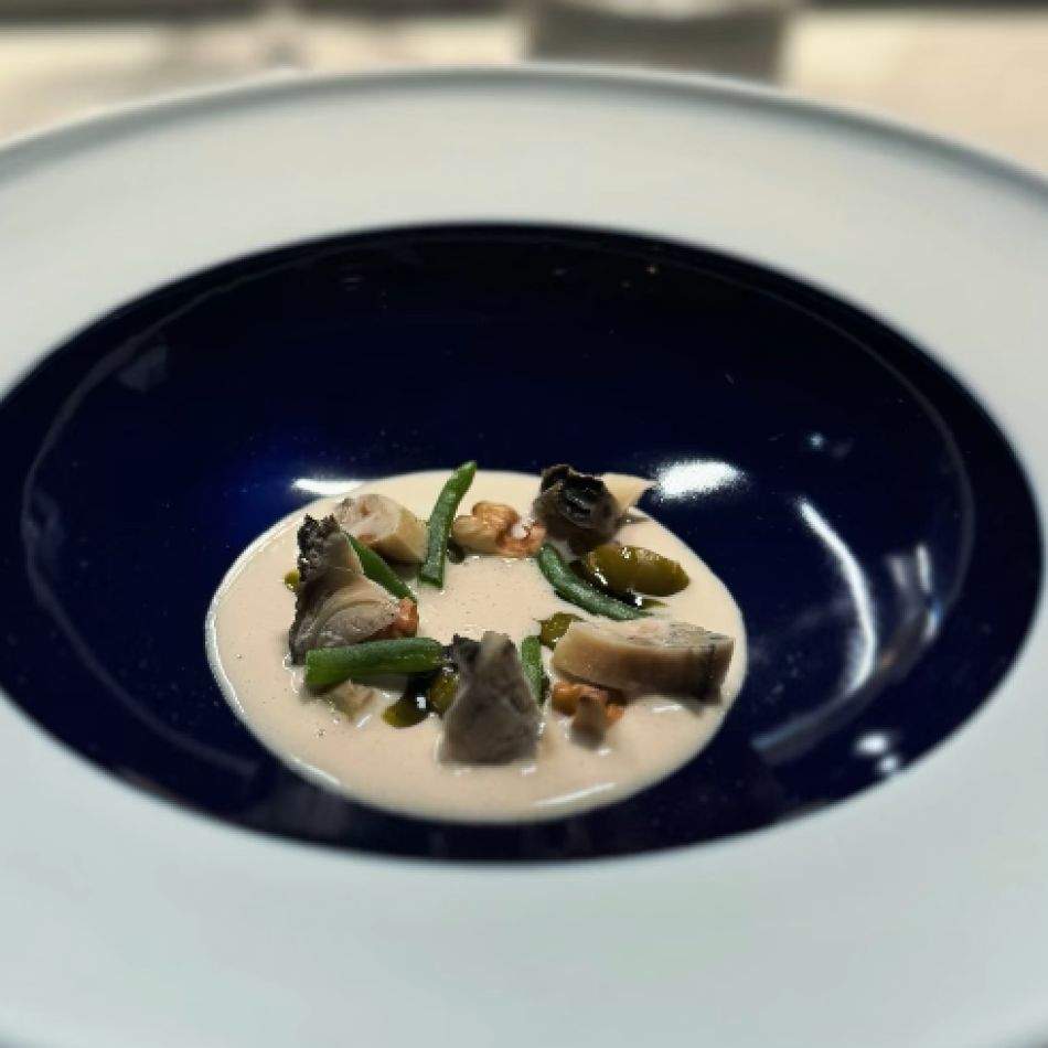 Experiență spectaculoasă în restaurantul cu stea Michelin al lui Richard Abou Zaki. Ce conține meniul chef-ului 
