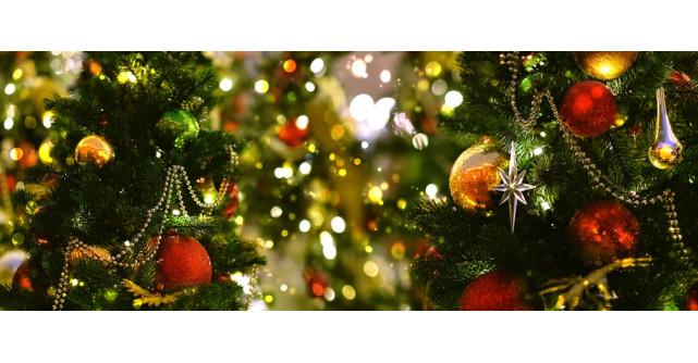 150 + Urări, mesaje și felicitări de Crăciun: Urează sărbători fericite oamenilor pe care îi iubești!