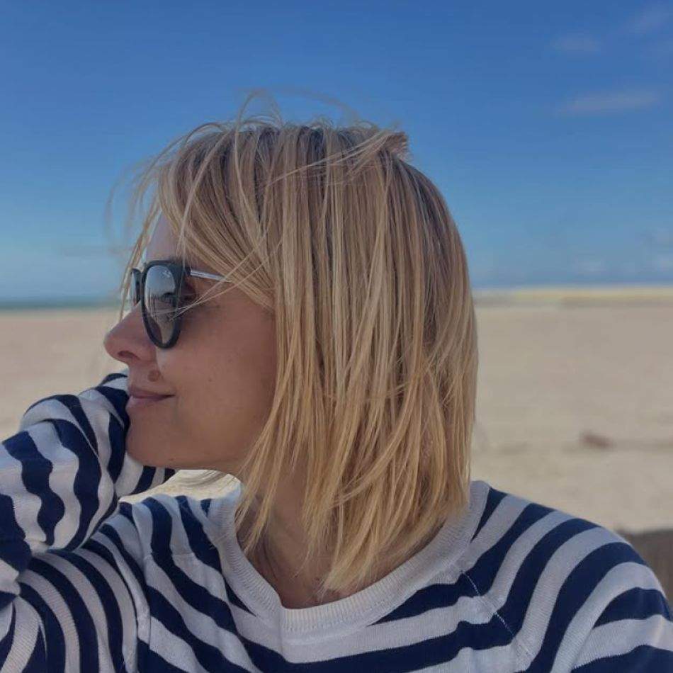 Simona Gherghe, vacanță de poveste în Grecia. Prezentatoarea și-a descoperit vecinii de insulă: Justin și Hailey Bieber