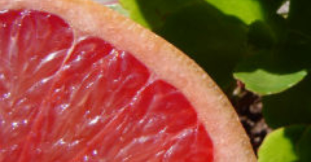 Pomelo - tinerete si sanatate intr-un singur fruct