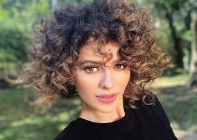 Cum se simte Like Creața însărcinată în 6 luni și cu un bebe de 9 luni acasă: „...cum mai dau înapoi”