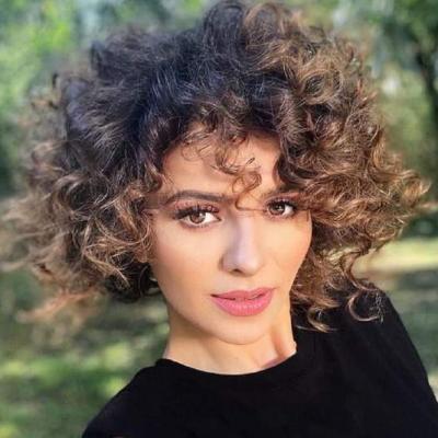 Cum se simte Like Creața însărcinată în 6 luni și cu un bebe acasă: „...cum mai dau înapoi”