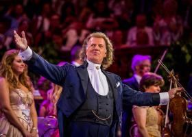 Bilete în vânzare pentru concertele André Rieu: trăiește magia muzicii live, în 2025, la BTarena, Cluj-Napoca!
