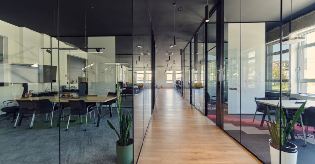 Cum creezi spațiul de lucru ideal pentru angajații tăi 