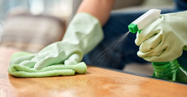 Cele mai bune produse pentru curățarea mobilierului din lemn 