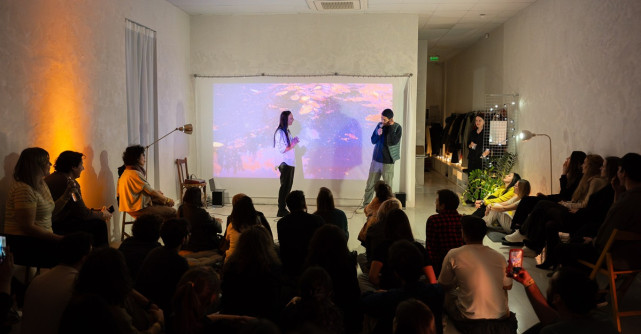 Seria de evenimente secrete în locuri secrete marca „Who’s On Stage?” prinde contur în București